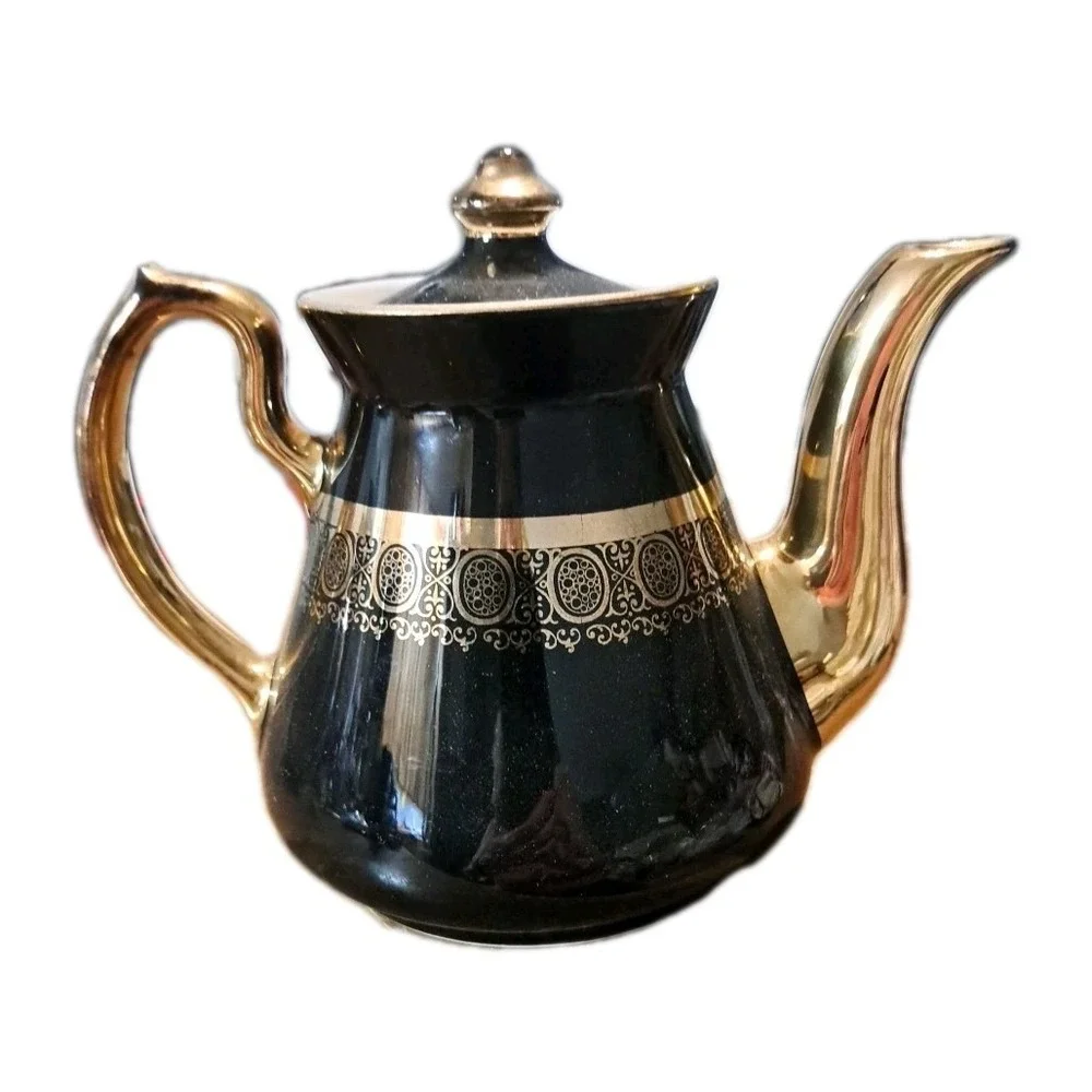 Vintage Hall China Black & Gold  Philadelphia Teapot Heavy Gold Trim Made In USA